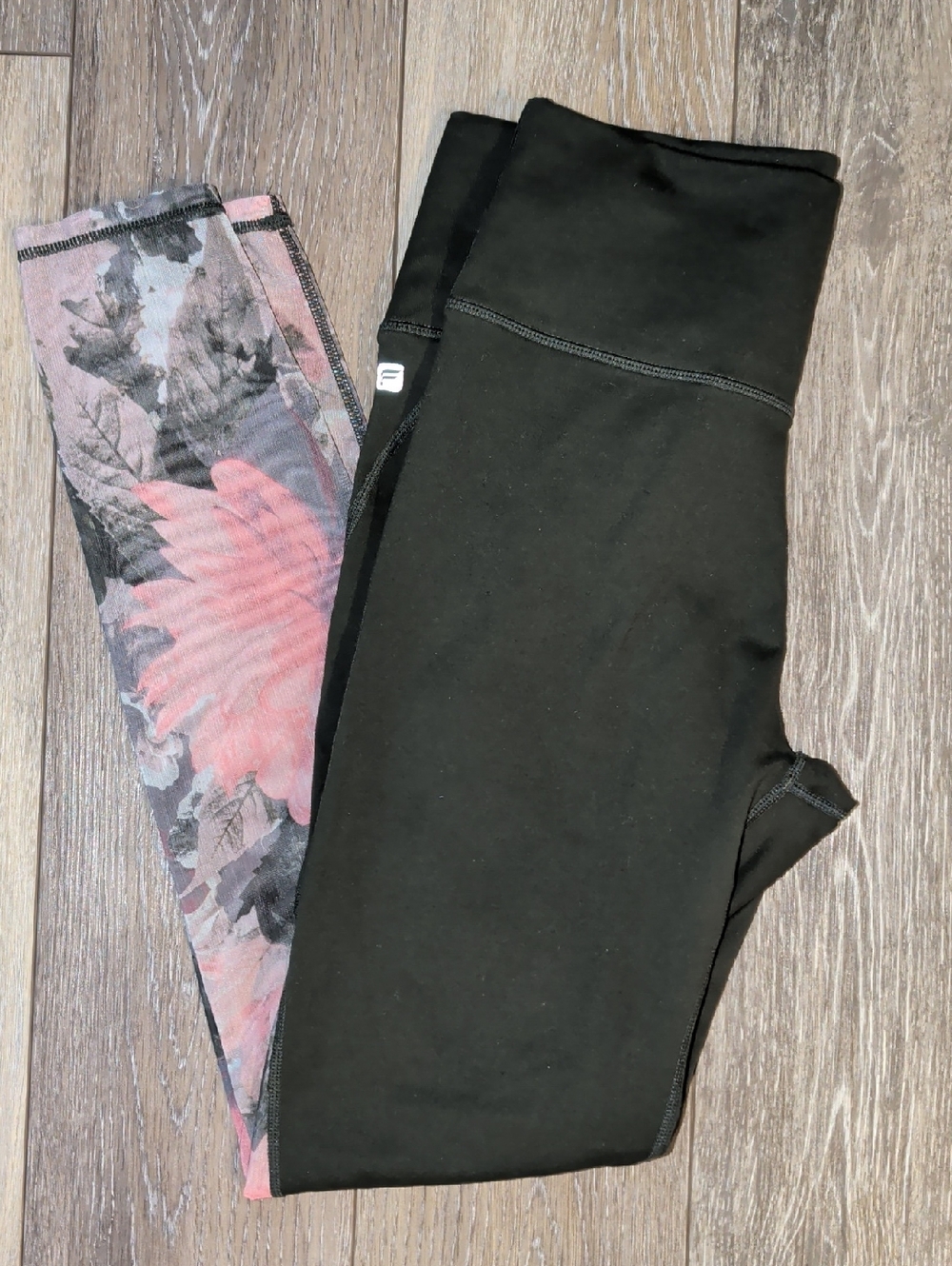 Fabletics Dark Green Leggings with Pink and Green Floral Mesh Like New Condition